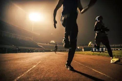 否融入教练 否融入教练