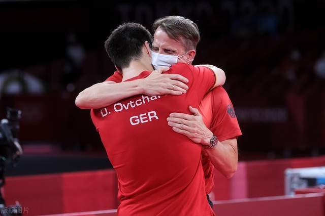 并在谈判中 并在谈判中