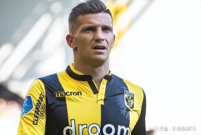 这名年轻球 这名年轻球